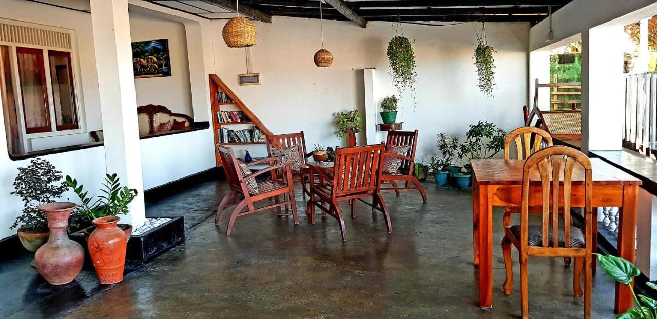 Sea Shine Guest House Hikkaduwa Eksteriør bilde
